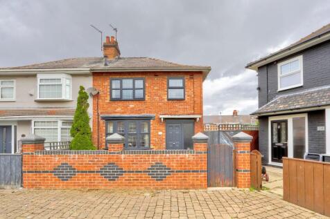Ings Avenue, Middlesbrough, TS3 3 bed semi