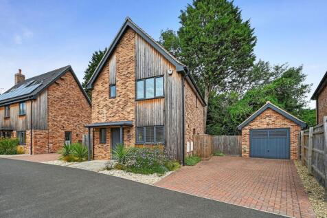 Nightingale Close, Melton, IP12 3 bed detached house for sale