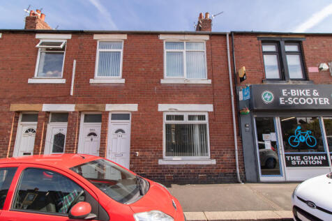 144 Milburn Road, Ashington NE63 0PQ 1 bed ground floor flat for sale
