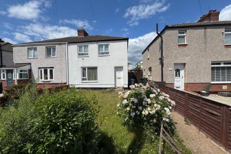 36 Green Lane, Askern, Doncaster... 3 bed semi