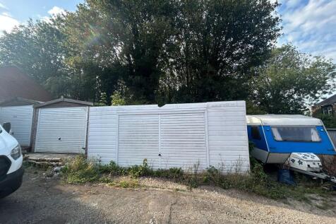 Garage at 34 Longman Road, Barnsley... Garage for sale