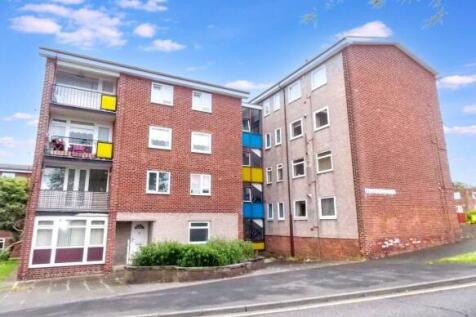 Apartment 28 Wellington Court... 3 bed flat for sale
