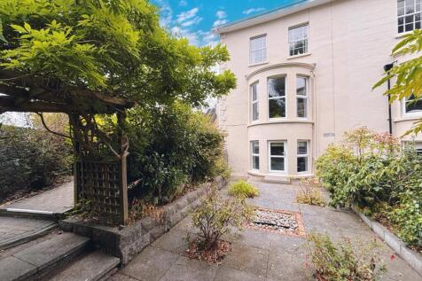 22A Avon Road, Keynsham, Bristol... 2 bed apartment for sale