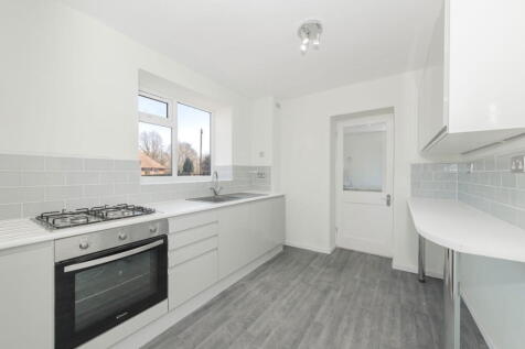 Langdown Road, Southampton SO45 3 bed semi