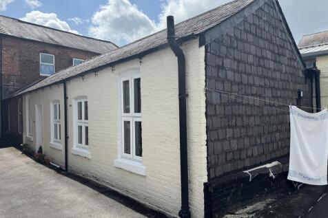 2 bedroom cottage for sale
