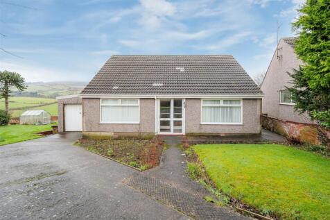 4 bedroom detached bungalow for sale