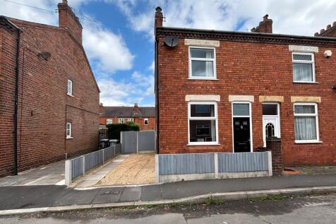 2 bedroom semi-detached house for sale