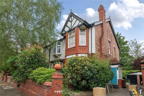 Redclyffe Road, Manchester, Greater... 4 bed semi