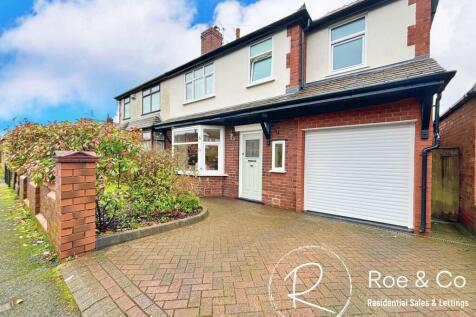 4 bedroom semi-detached house for sale