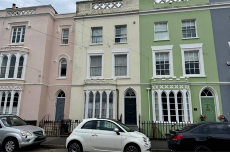 4 bedroom terraced house for sale