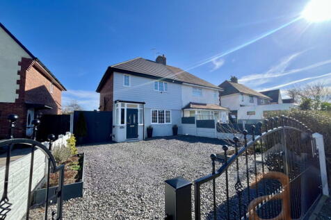 Guildford Road, Southport, PR8 3DZ 2 bed semi