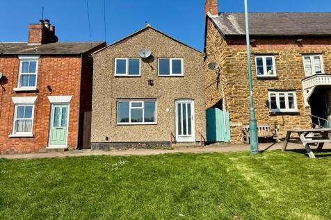 2 bedroom detached house for sale