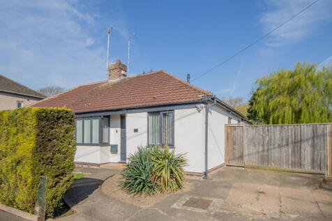 4 bedroom semi-detached bungalow for sale