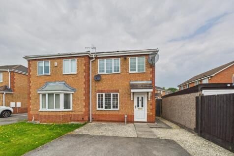3 bedroom semi-detached house for sale