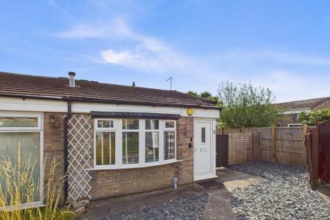 1 bedroom semi-detached bungalow for sale