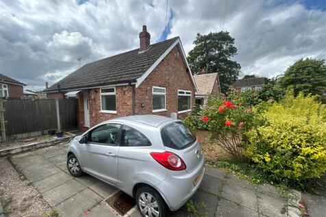2 bedroom semi-detached bungalow for sale