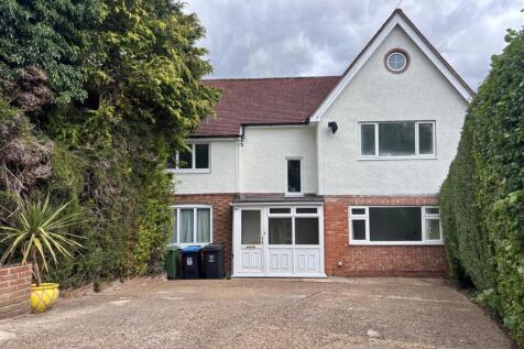 4 bedroom semi-detached house for sale