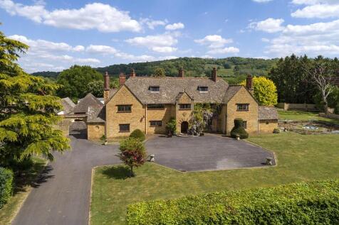 Leamington Road, Broadway... 6 bed equestrian property for sale