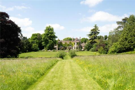 8 bedroom detached house for sale