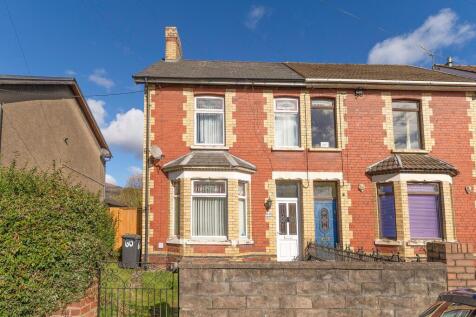 Commercial Street, Risca, NP11 2 bed semi