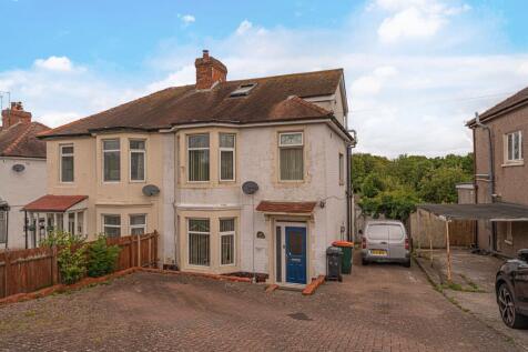Glasllwch Crescent, Newport, NP20 3 bed semi