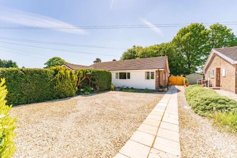2 bedroom semi-detached bungalow for sale