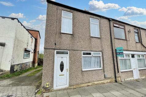Close House, Bishop Auckland DL14 3 bed end of terrace house for sale