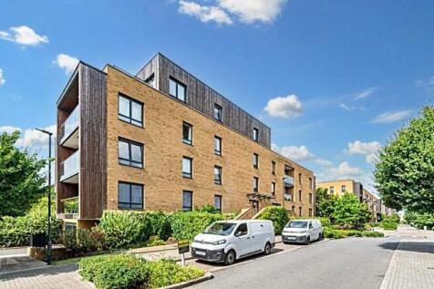 7 Dowding Drive, London SE9 1 bed apartment for sale