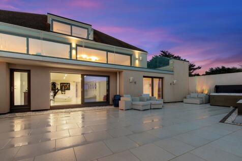 Botany Close, Rustington, BN16 4 bed detached house for sale