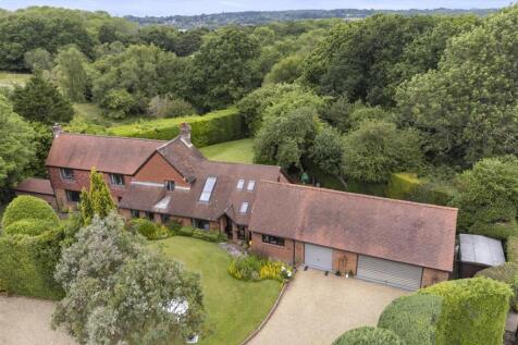 19 Chapel Road, Southampton SO31 6 bed detached house for sale