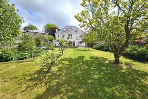 The Crescent, Crapstone, Yelverton 6 bed detached house for sale