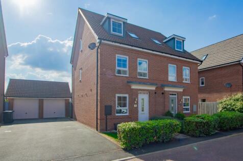 Sand Martin Close, East Leake... 3 bed semi