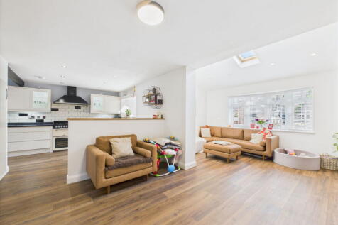 Tanorth Road, Bristol BS14 3 bed terraced house for sale