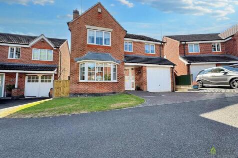 4 bedroom detached house for sale