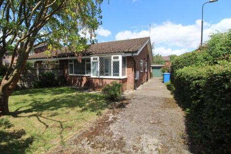 2 bedroom semi-detached bungalow for sale