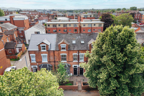 31 Sansome Walk, Worcester WR1 1 bed apartment for sale