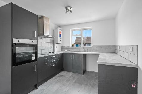 3 bedroom town house for sale