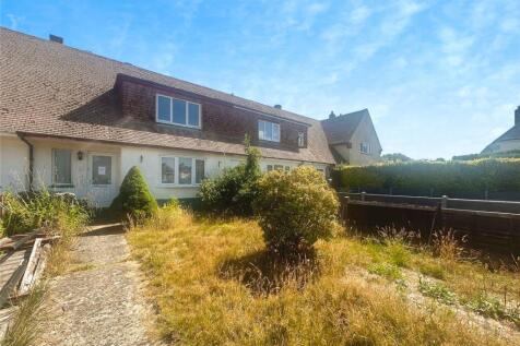 South Bank Road, East Cowes, Isle of... 2 bed terraced house for sale