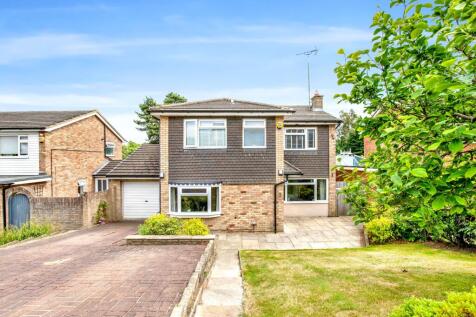 Langdon Close, Camberley 4 bed detached house for sale