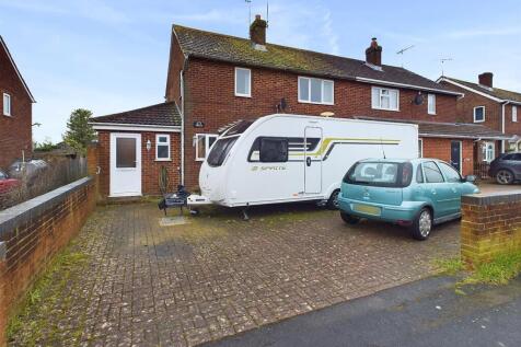 Oatfield Road, Frampton On Severn 4 bed semi