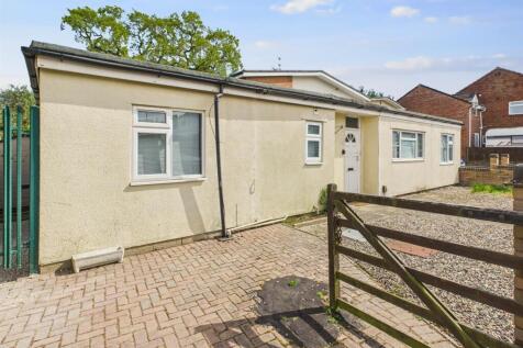 2 bedroom semi-detached bungalow for sale