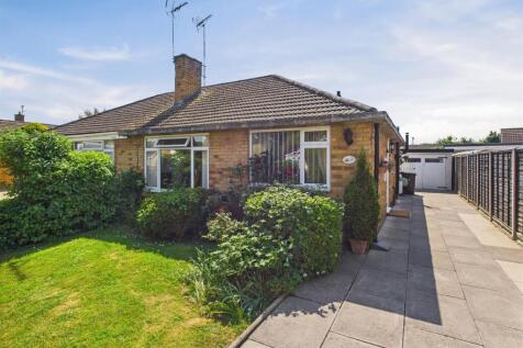 Woolstrop Way, Quedgeley, Gloucester 2 bed semi