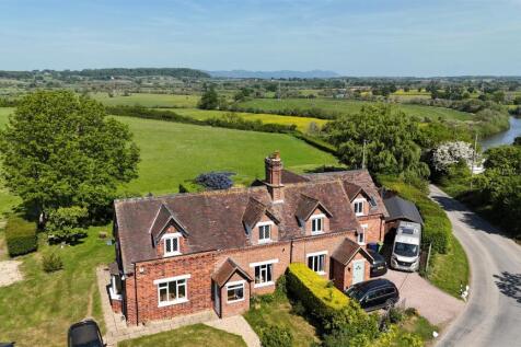 Wainlode Hill, Norton, Gloucester 4 bed house for sale