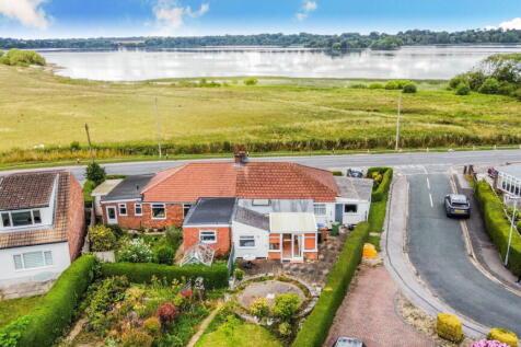 2 bedroom semi-detached bungalow for sale