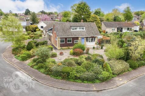 Mill Green, Stoke Holy Cross, Norwich 3 bed chalet for sale