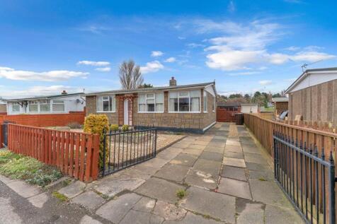 3 bedroom chalet for sale
