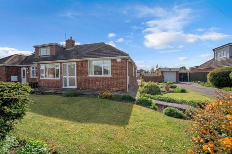 2 bedroom semi-detached bungalow for sale