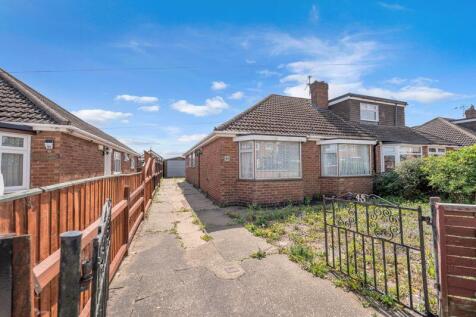 3 bedroom semi-detached bungalow for sale