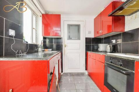 Leven Street, Middlesbrough TS1 4 bed terraced house for sale