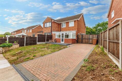 Three Springs Road, Pershore WR10 2 bed semi
